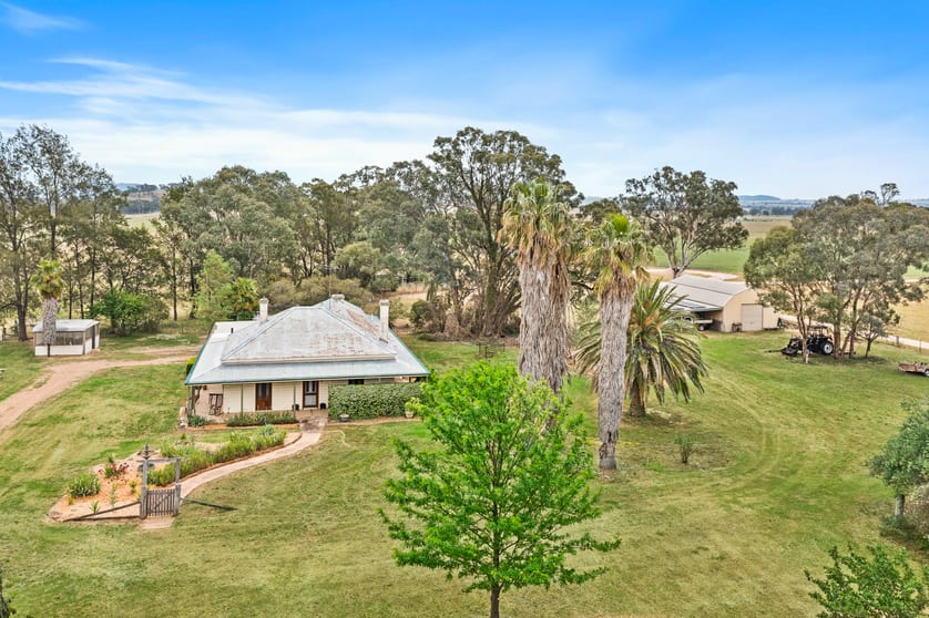 13 Shepherds Lane Gulgong NSW 2852 - Image 2