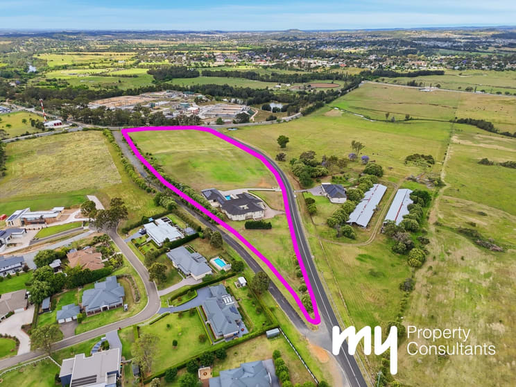 40 The Old Oaks Road Grasmere NSW 2570 - Image 2