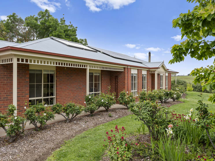 Click to view all images 403 Polly McQuinns Road Strathbogie VIC 3666 - Image 2
