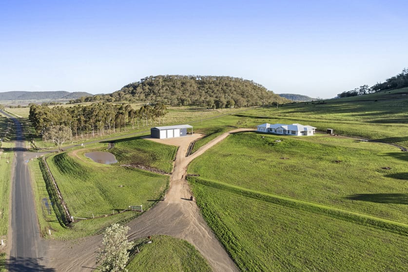 Click to view all images 876 Greenmount Hirstvale Road Ascot QLD 4359 - Image 2