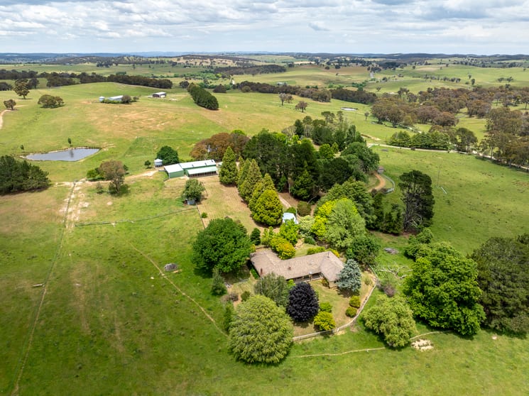 Click to view all images 47 Old Trunk Road Bathurst NSW 2795 - Image 2