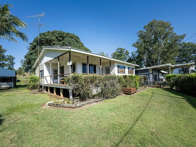 Click to view all images Caravan Park business for sale in Jackadgery - Image 1