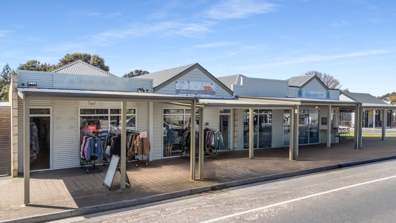 Click to view all images Shop 2/19 Victoria Street Robe SA 5276 - Image 1