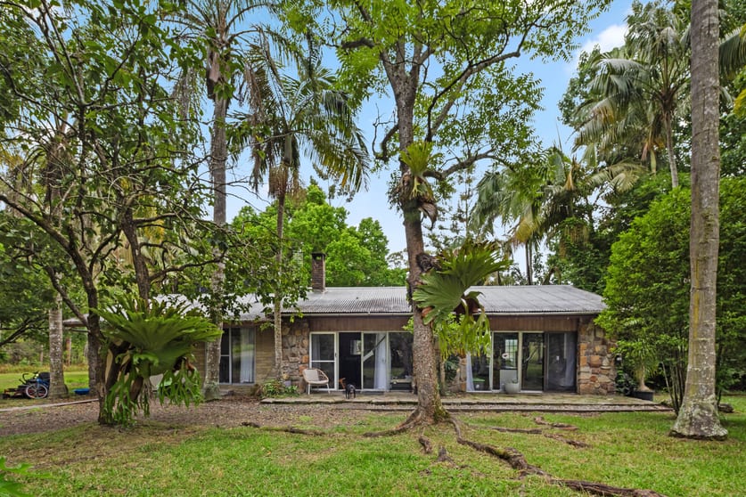 Click to view all images 1083 Crescent Head Road Crescent Head NSW 2440 - Image 3