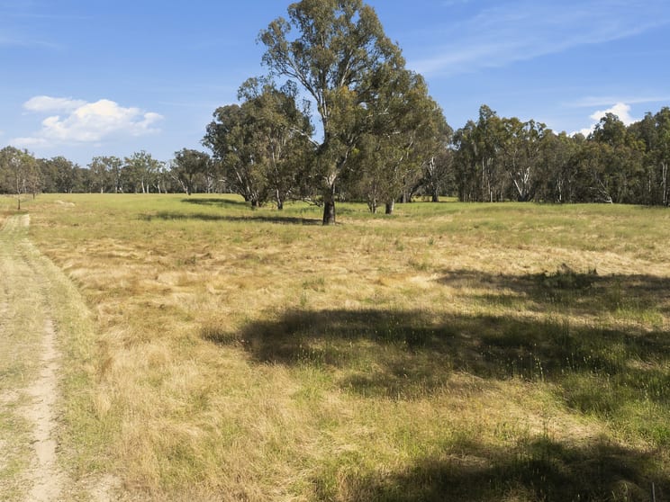Click to view all images 1 Anglesey Street Seymour VIC 3660 - Image 3