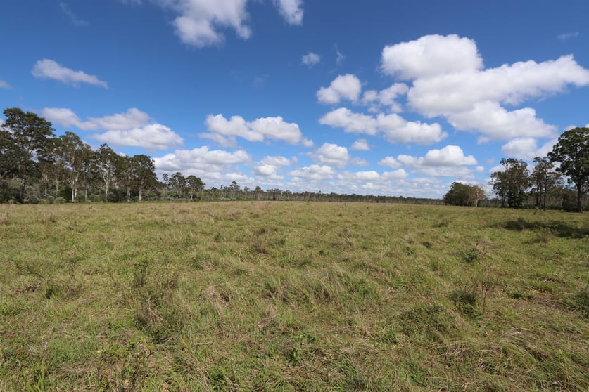 Click to view all images 330 Doonside Road Jardine QLD 4702 - Image 1