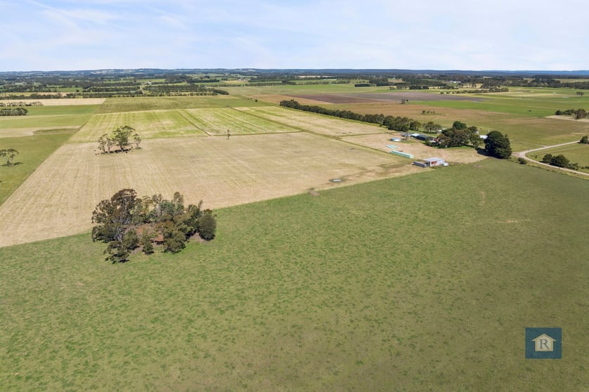 280 Crabbes Road Irrewillipe VIC 3249 - Image 2