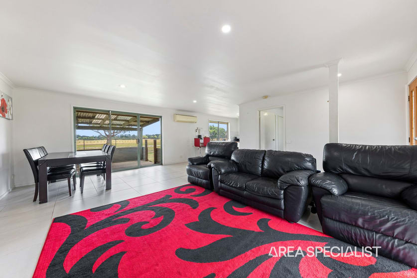 145 Daleys Road Koo Wee Rup VIC 3981 - Image 3