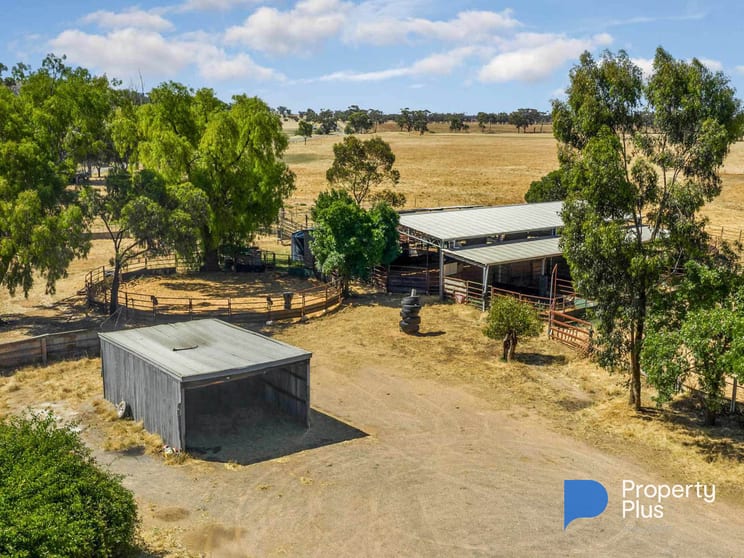 135 Calder Highway Charlton VIC 3525 - Image 3