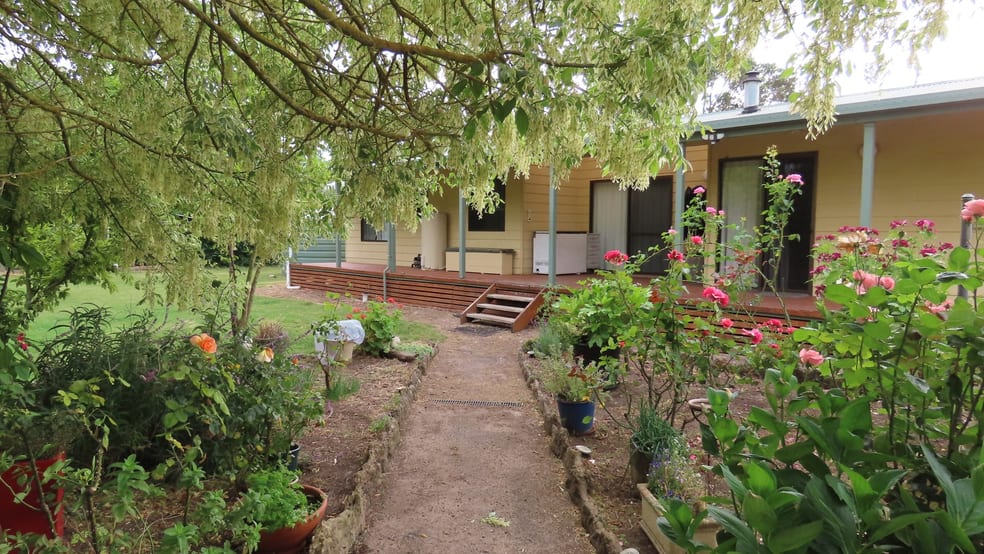 Click to view all images 110 Coote Rd Moerlong SA 5278 - Image 2