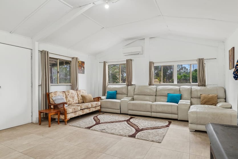 16 Camerons Road Running Stream NSW 2850 - Image 3