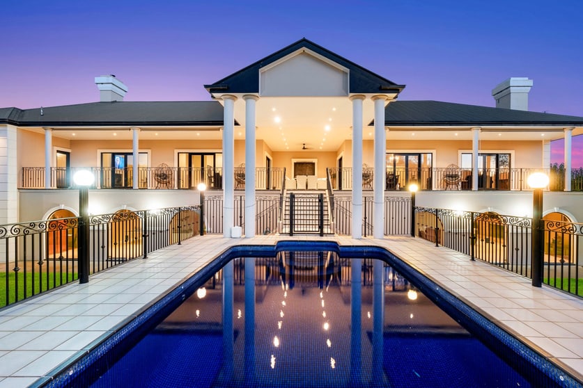 Click to view all images 347 River Road Wagga Wagga NSW 2650 - Image 3