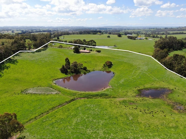 Click to view all images 105 Stockdales Road Koonwarra VIC 3954 - Image 2