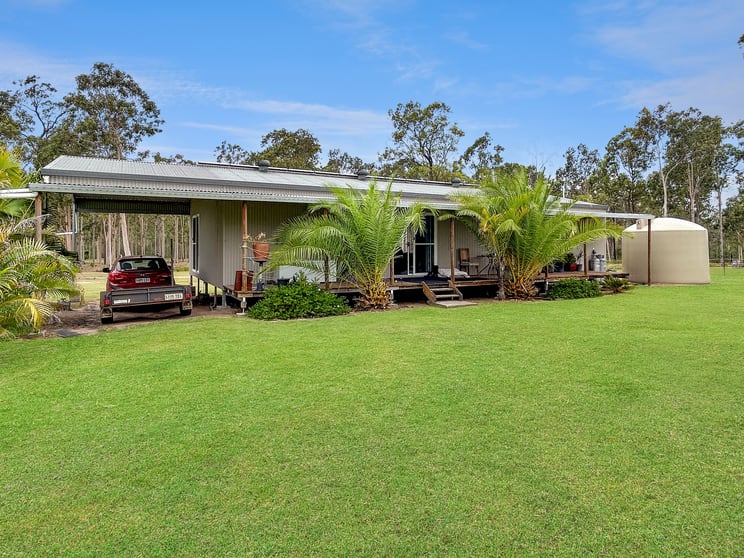 1715 Old Tenterfield Road Kippenduff NSW 2469 - Image 1