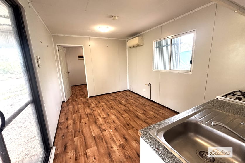Click to view all images 390 Edith Farms Road Katherine NT 0850 - Image 3