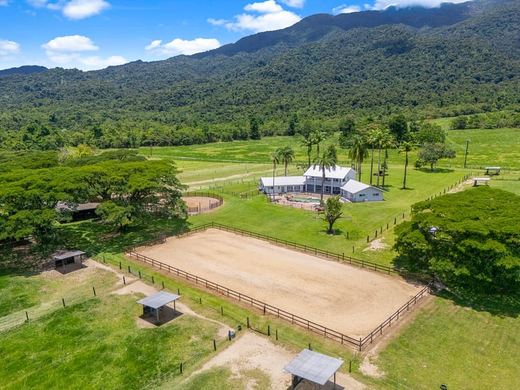 Click to view all images 141 Telecom Road Bellenden Ker QLD 4871 - Image 1