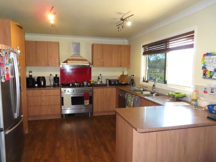 Click to view all images 98 McKechnie Road Stanthorpe QLD 4380 - Image 2