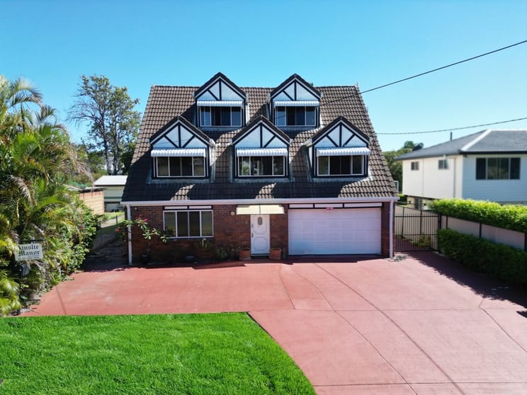 Click to view all images 42 Steven Street Redcliffe QLD 4020 - Image 1