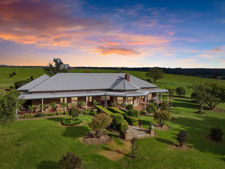 Click to view all images 95 Craigend Road The Oaks NSW 2570 - Image 1