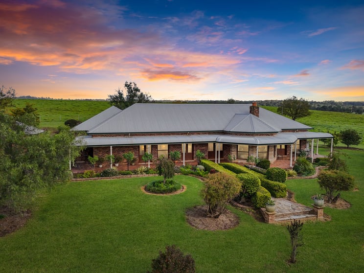 Click to view all images 95 Craigend Road The Oaks NSW 2570 - Image 2