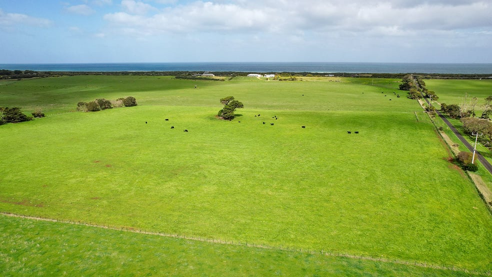 Click to view all images 6/ Orchards Road Narrawong VIC 3285 - Image 1