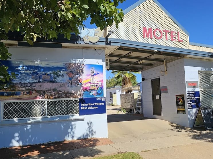 Motel  business for sale in Lightning Ridge - Image 1