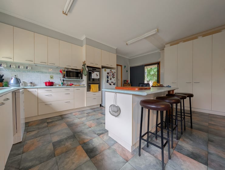 Click to view all images 106 Begelhole Road Murrabit VIC 3579 - Image 2