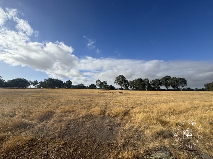 696/ Fromm Road Mount Pleasant SA 5235 - Image 1