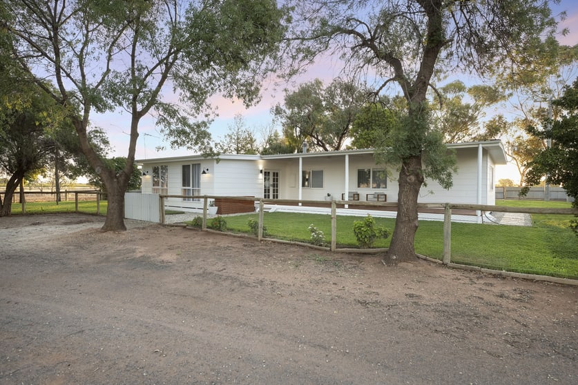 Click to view all images 55 Steicke Road Beverford VIC 3590 - Image 1