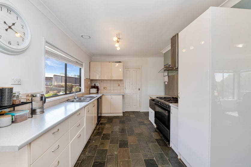 51 Chapmans Lane Heathcote VIC 3523 - Image 2