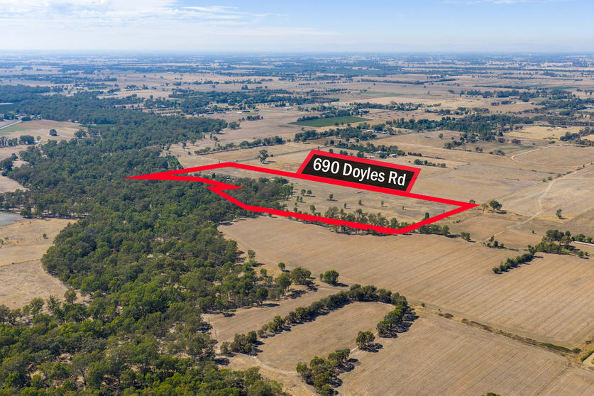 Click to view all images 690 Doyles Road Kialla VIC 3631 - Image 3