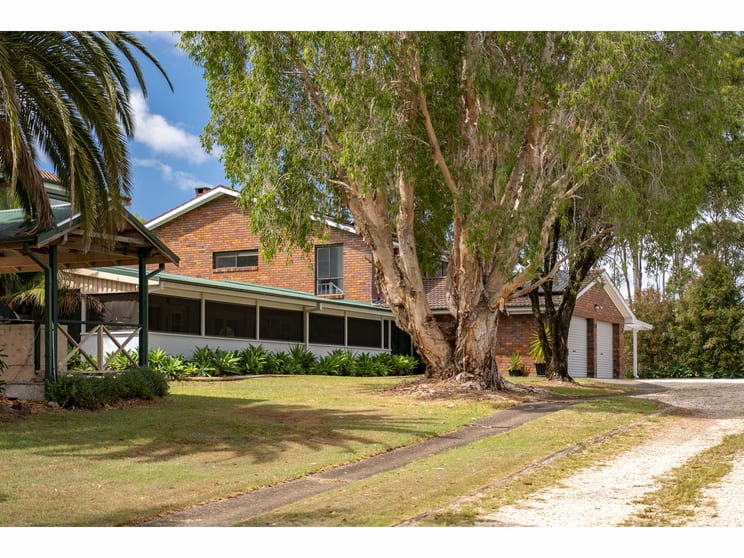 Click to view all images 1677 The Lakes Way Rainbow Flat NSW 2430 - Image 2