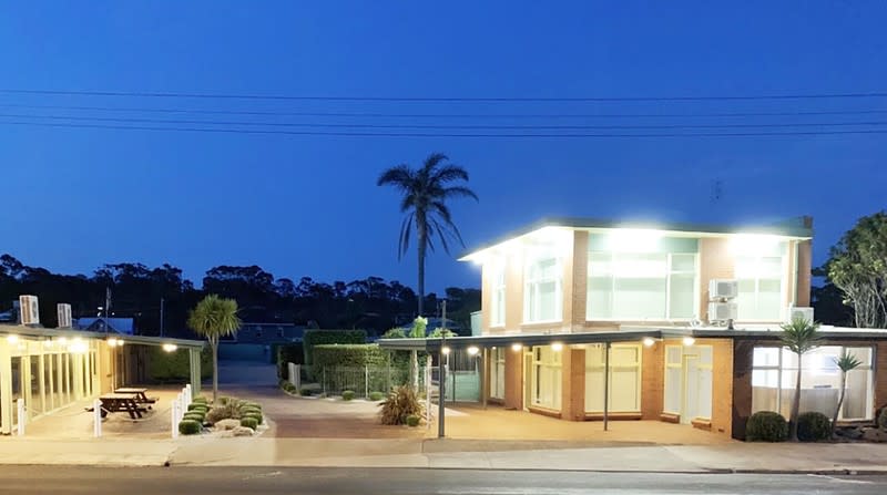 Motel  business for sale in Lakes Entrance - Image 2