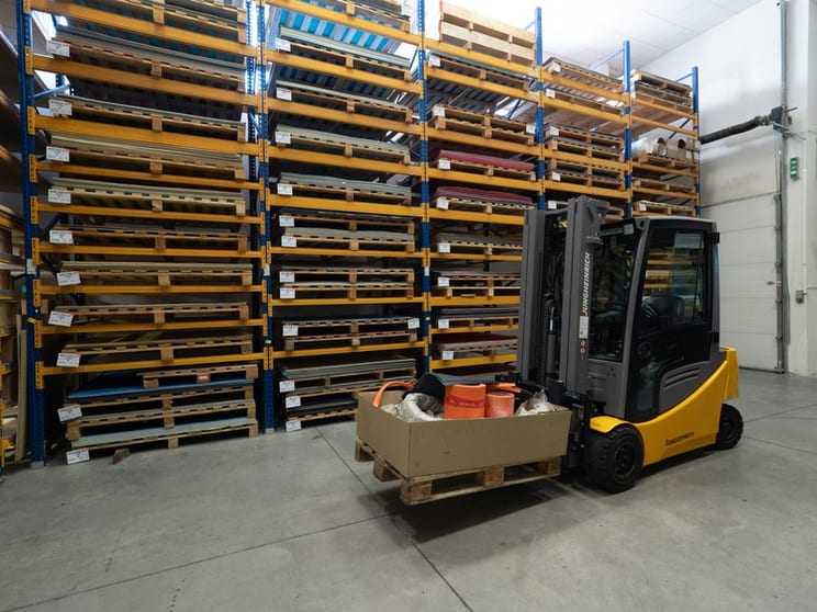 Click to view all images Truck business for sale in Seaford - Image 2