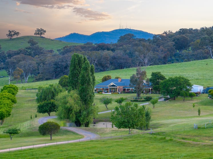 Click to view all images 141 Horspool Way Orange NSW 2800 - Image 1