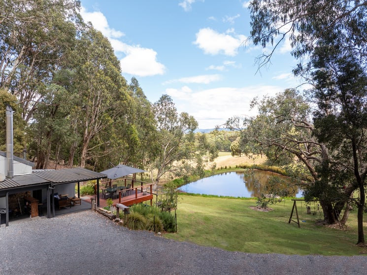 Click to view all images 2596 Mansfield-Whitfield Road Tolmie VIC 3723 - Image 2