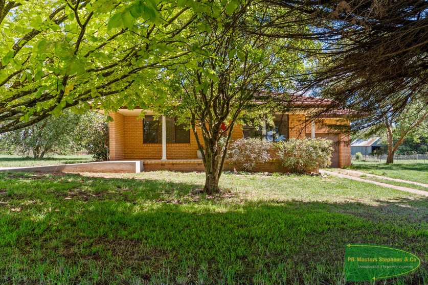 Click to view all images 1455 Hobbys Yards Road Hobbys Yards NSW 2795 - Image 1