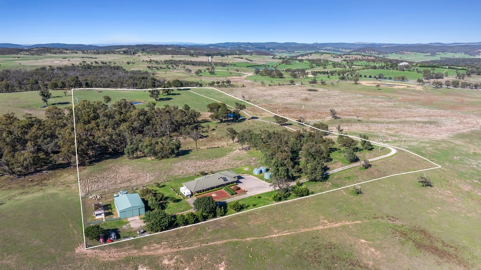 Click to view all images 51 Parsons Lane Goulburn NSW 2580 - Image 2