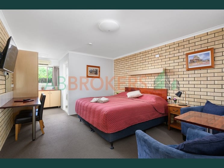 Click to view all images 2 Mcgregor Street Goomeri QLD 4601 - Image 3