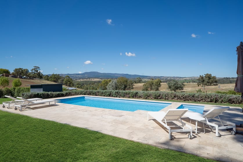 1827 The Escort Way Orange NSW 2800 - Image 1