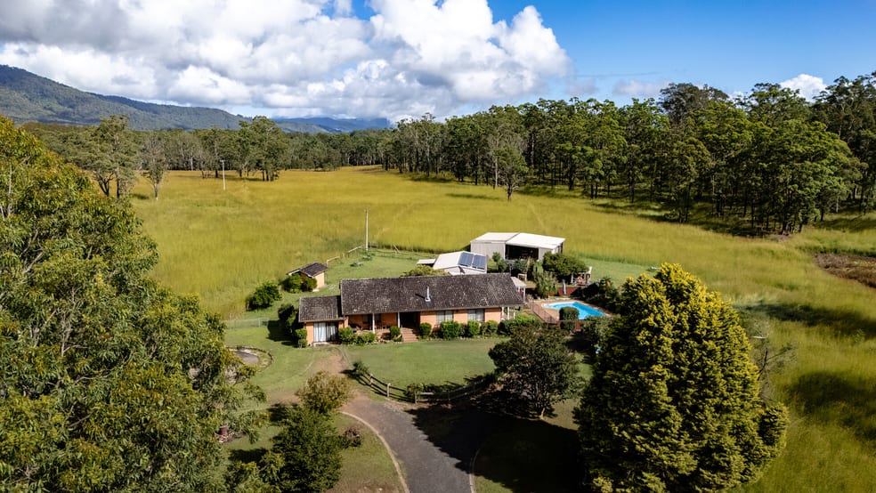 102 Careys Road Hillville NSW 2430 - Image 1