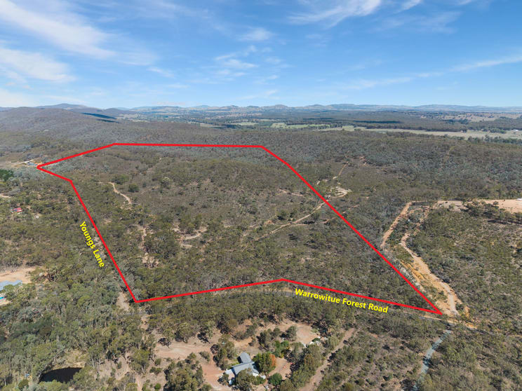 Click to view all images 14 Youngs Lane Heathcote VIC 3523 - Image 1