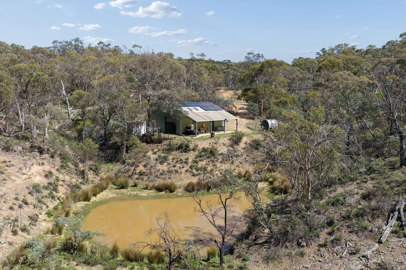Click to view all images 8 Lyrebird Lane Wambrook NSW 2630 - Image 1