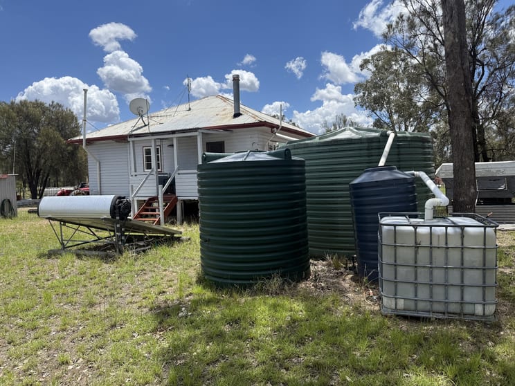 Click to view all images Tara QLD 4421 - Image 2