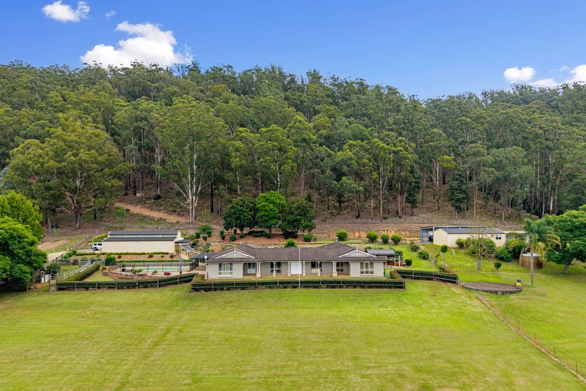 Click to view all images 300 Bents Basin Road Wallacia NSW 2745 - Image 1