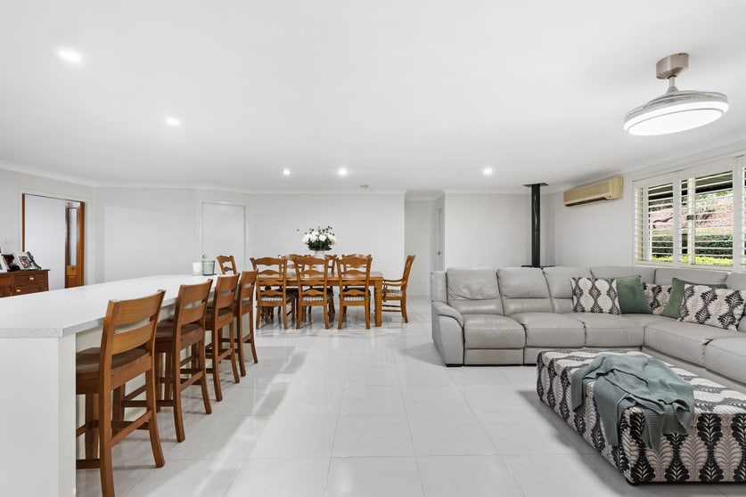 Click to view all images 300 Bents Basin Road Wallacia NSW 2745 - Image 3