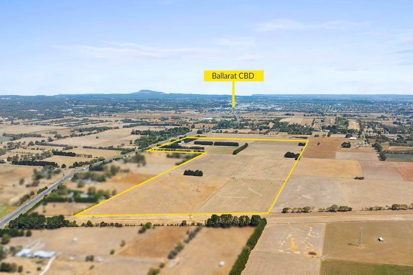 Click to view all images 797 Midland Highway Mount Rowan VIC 3352 - Image 3