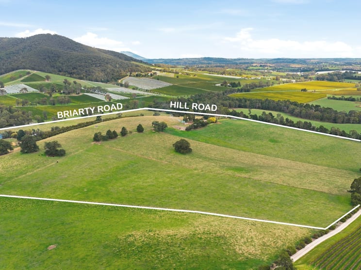 Click to view all images 70 Hill Road Gruyere VIC 3770 - Image 3