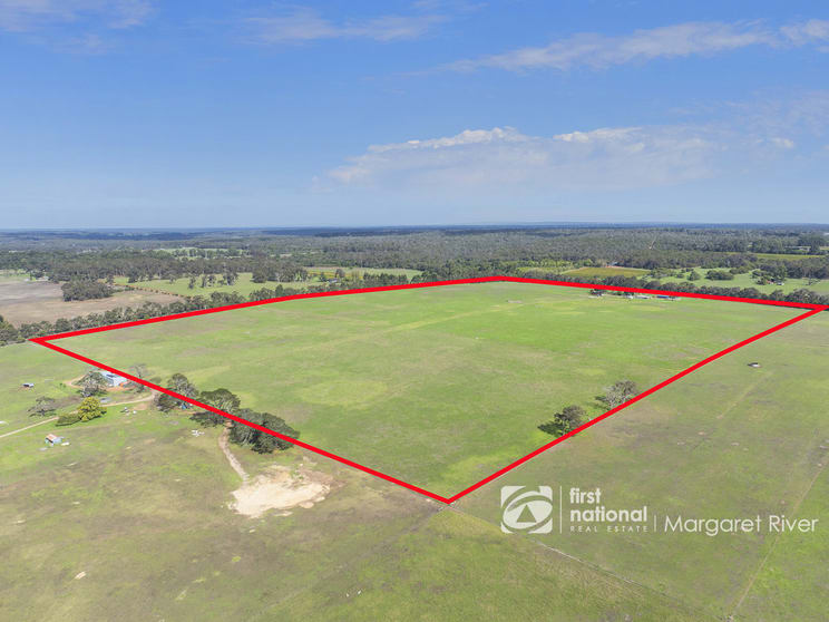 Click to view all images 38 Barrett Road Rosa Brook WA 6285 - Image 2