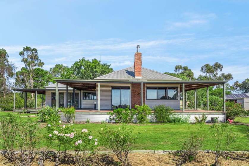 Click to view all images 115 Wainewrights Lane Buckley VIC 3240 - Image 1